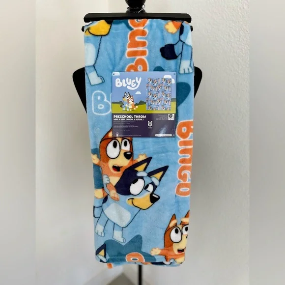 Bluey Bingo Throw Blanket - Picture 2 of 4